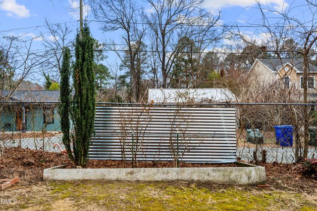 400 Davie Road 57, Carrboro, NC 27510