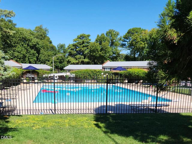 400 Davie Road 57, Carrboro, NC 27510