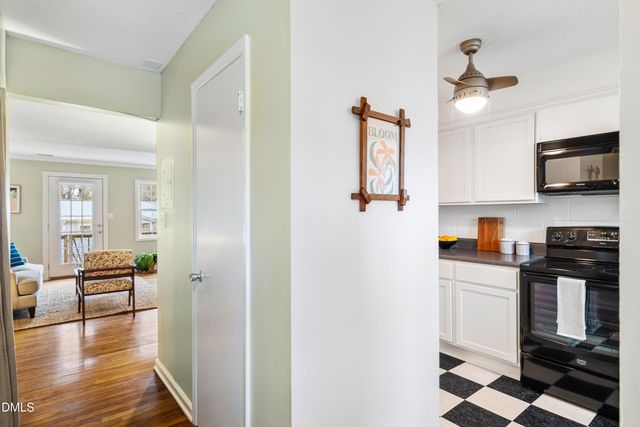 400 Davie Road 57, Carrboro, NC 27510