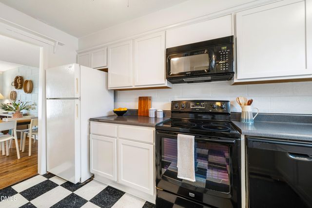 400 Davie Road 57, Carrboro, NC 27510