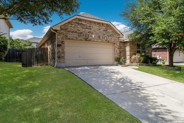570 American Flag, Schertz, TX 78108