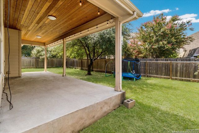 570 American Flag, Schertz, TX 78108