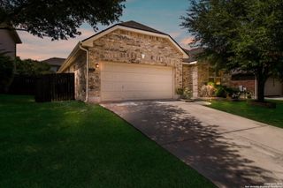 570 American Flag, Schertz, TX 78108