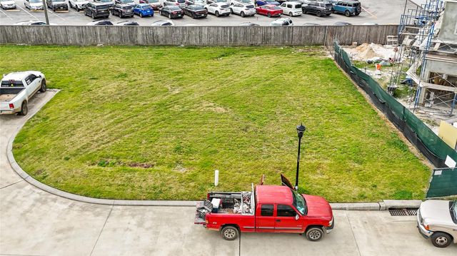 7903 S Villa Circle, Hilshire Village, TX 77055