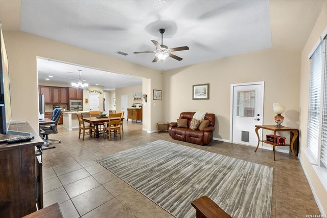 516 Pecan Farms, New Braunfels, TX 78130