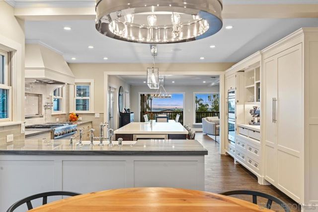 3929 Alameda Dr, San Diego, CA 92103