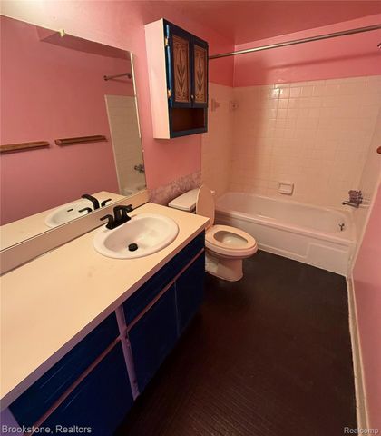 54743 Shelby Road 62, Shelby Charter Township, MI 48316