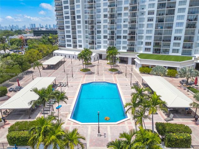 4101 Pine Tree Drive 1105, Miami Beach, FL 33140