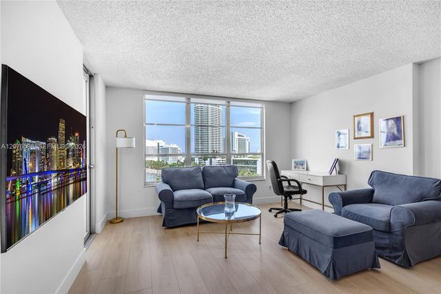 4101 Pine Tree Drive 1105, Miami Beach, FL 33140