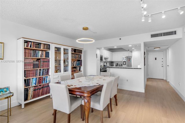 4101 Pine Tree Drive 1105, Miami Beach, FL 33140