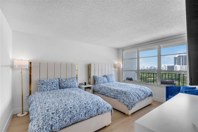 4101 Pine Tree Drive 1105, Miami Beach, FL 33140