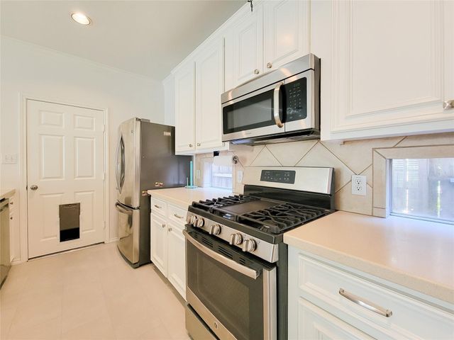 75 Dennis Street, Houston, TX 77006