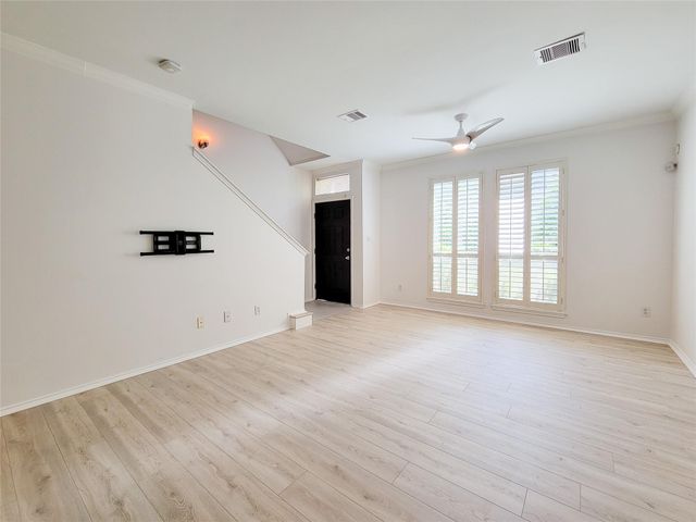 75 Dennis Street, Houston, TX 77006