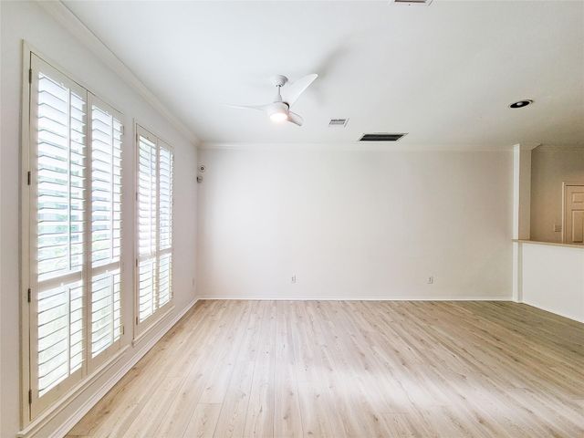 75 Dennis Street, Houston, TX 77006