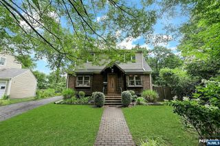 169 Henry Street, Teaneck, NJ 07666