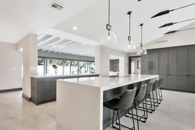 441 S Lyra Circle, Juno Beach, FL 33408