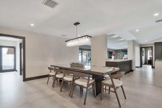 441 S Lyra Circle, Juno Beach, FL 33408