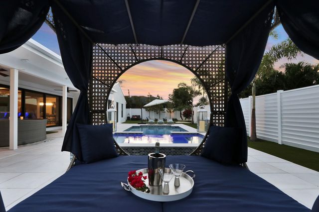 441 S Lyra Circle, Juno Beach, FL 33408