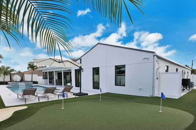 441 S Lyra Circle, Juno Beach, FL 33408