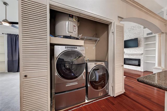 2111 Welch Street B306, Houston, TX 77019