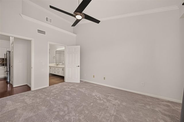 2111 Welch Street B306, Houston, TX 77019