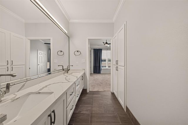 2111 Welch Street B306, Houston, TX 77019