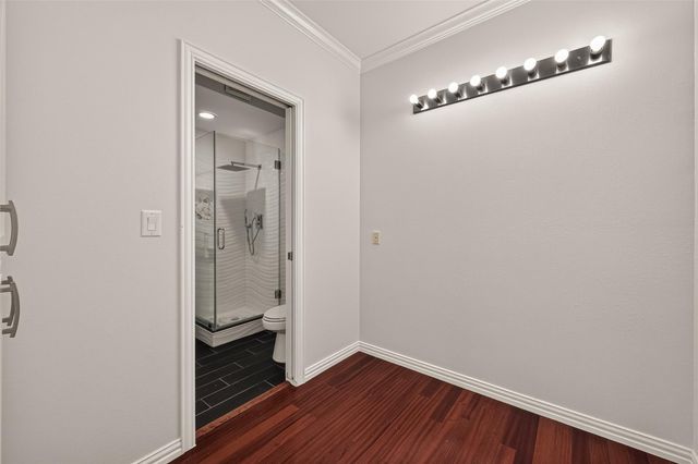 2111 Welch Street B306, Houston, TX 77019