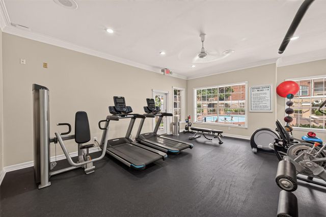 2111 Welch Street B306, Houston, TX 77019