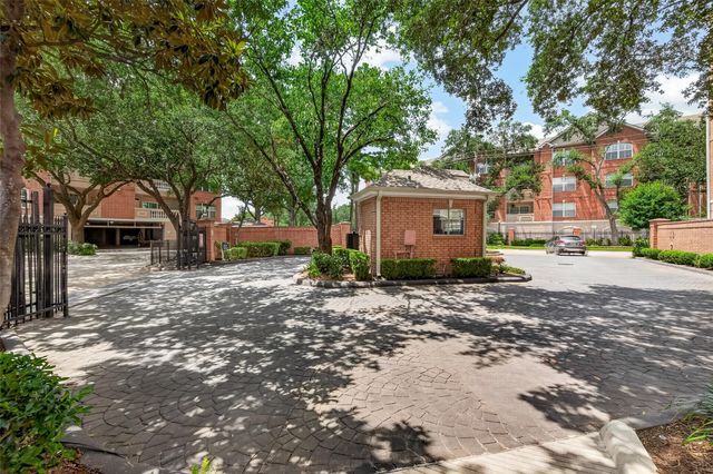 2111 Welch Street B306, Houston, TX 77019