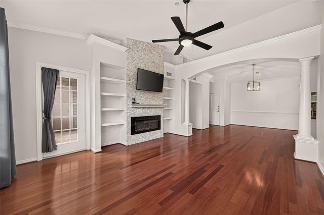 2111 Welch Street B306, Houston, TX 77019