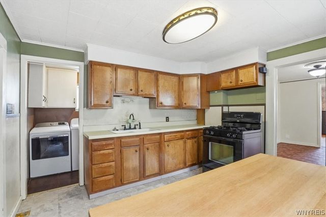 82 Peter Street, Buffalo, NY 14207