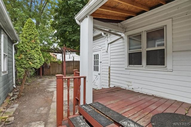 82 Peter Street, Buffalo, NY 14207