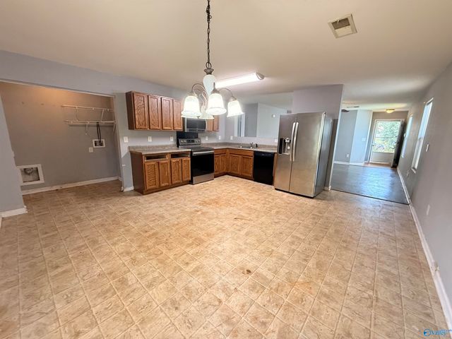 137 Jesse Layne Drive, Harvest, AL 35749