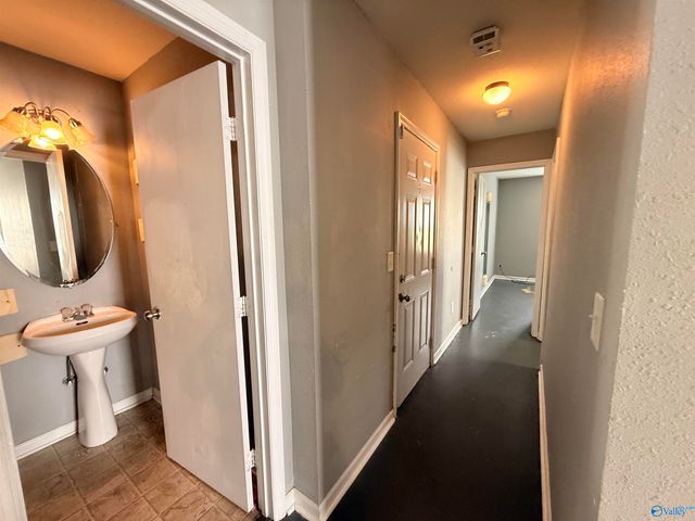 137 Jesse Layne Drive, Harvest, AL 35749