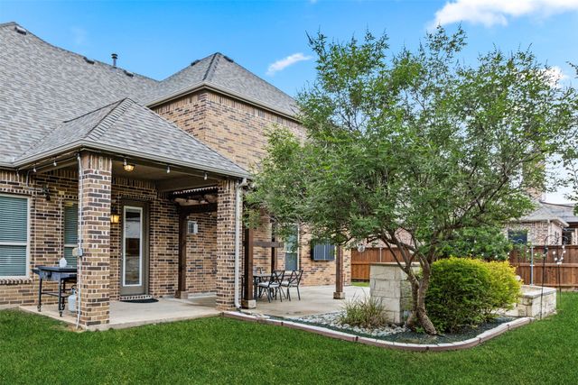 908 Rock Falls Drive, Mckinney, TX 75071