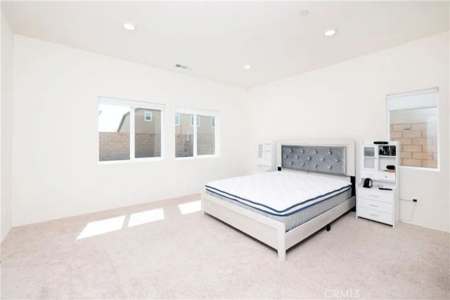 15667 San Diego Ln, Victorville, CA 92394