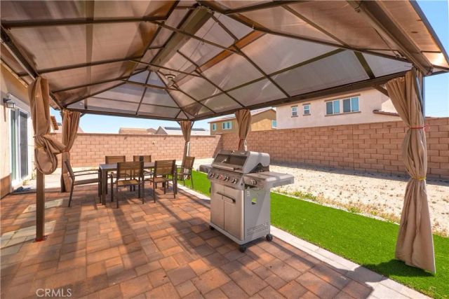 15667 San Diego Ln, Victorville, CA 92394