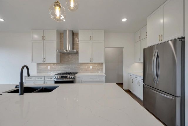 4609 TERRA VIEW TRAIL, De Pere, WI 54115