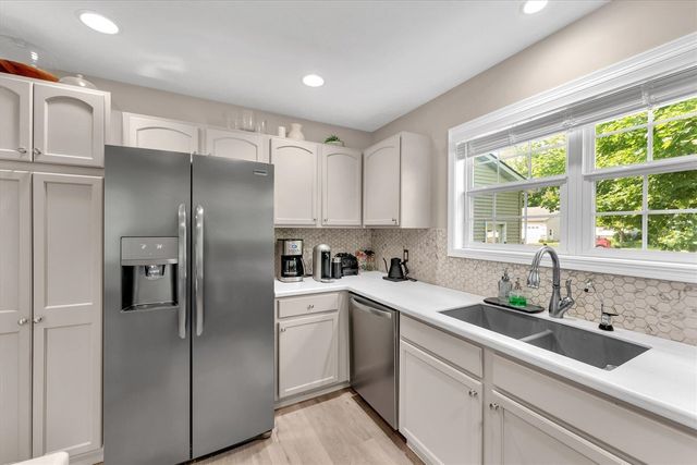 6690 Green Valley Court, Caledonia, MI 49316