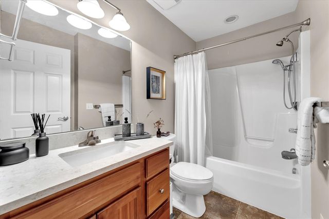 6690 Green Valley Court, Caledonia, MI 49316