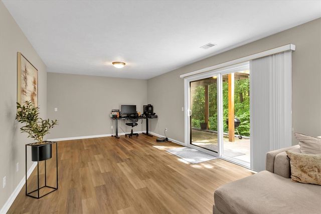 6690 Green Valley Court, Caledonia, MI 49316