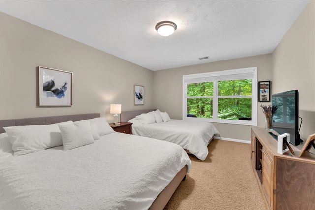 6690 Green Valley Court, Caledonia, MI 49316