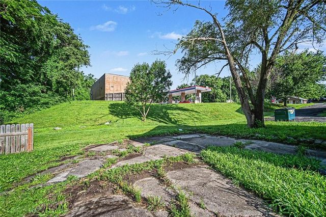 3070 N 33rd Street, Kansas City, KS 66104
