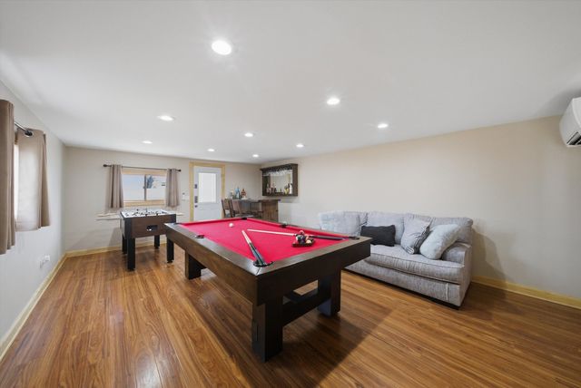 8132 S 83rd Court, Justice, IL 60458