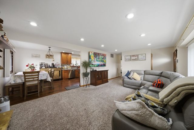 8132 S 83rd Court, Justice, IL 60458