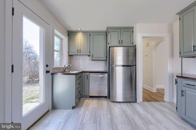 47 RIVERSIDE AVE, Lancaster, PA 17602