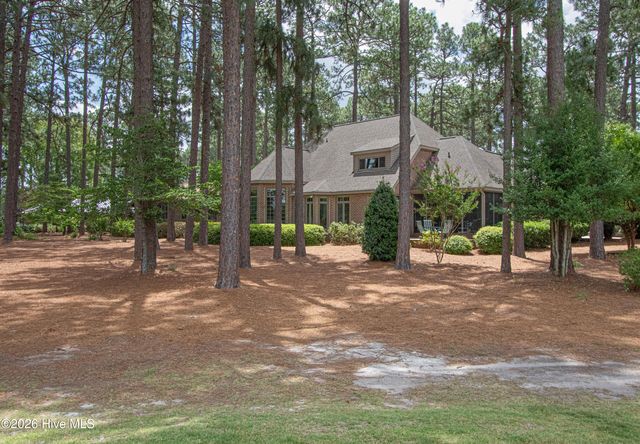 185 Baltusrol Lane, Pinehurst, NC 28374