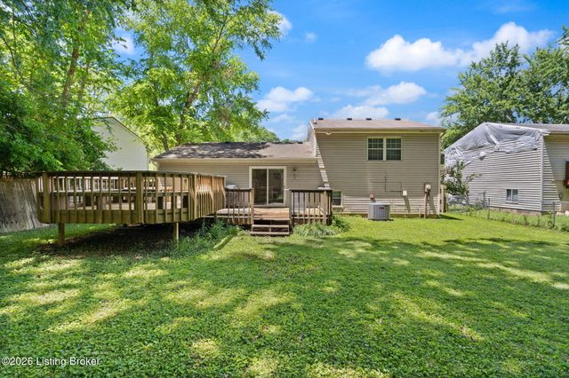 5211 Baywood Dr, Louisville, KY 40241