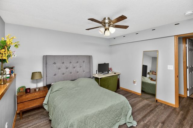 10029 Bayern Lane, Johnston, IA 50131