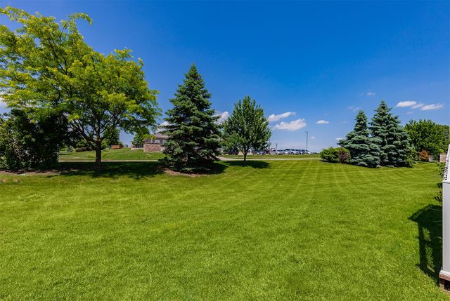 10029 Bayern Lane, Johnston, IA 50131